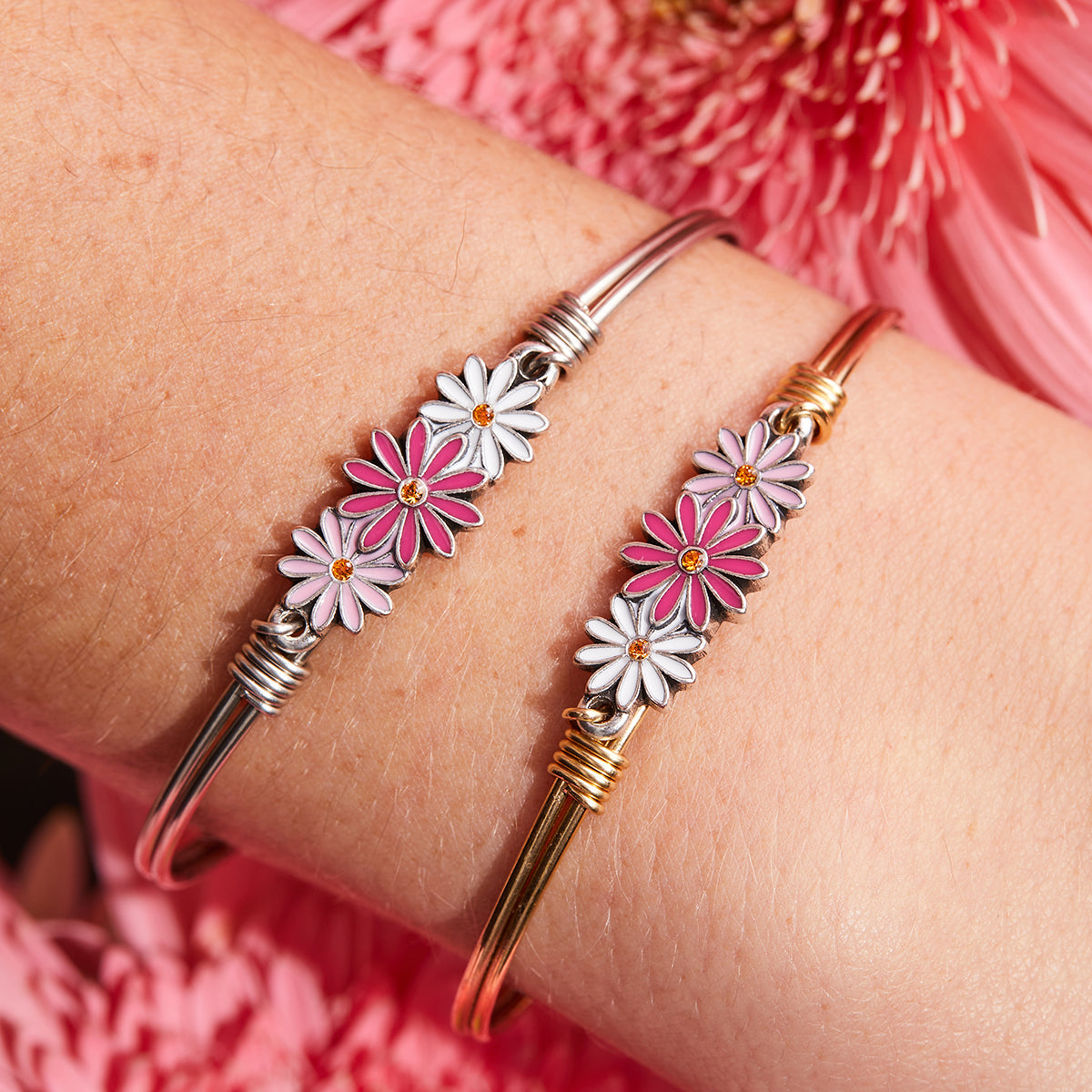 Daisies Bangle Bracelet in Pink Ombre – Luca + Danni